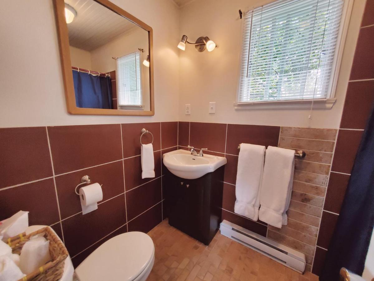Les Petits Studios Du Bord De L'Eau Saint-Joseph-de-la-Rive Ngoại thất bức ảnh